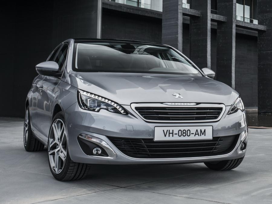  Peugeot 308 2013 года  (фото 29 из 47)